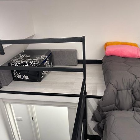 Lux House Naples Airport Hotel ภายนอก รูปภาพ
