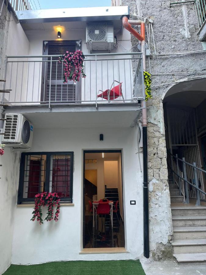 Lux House Naples Airport Hotel ภายนอก รูปภาพ