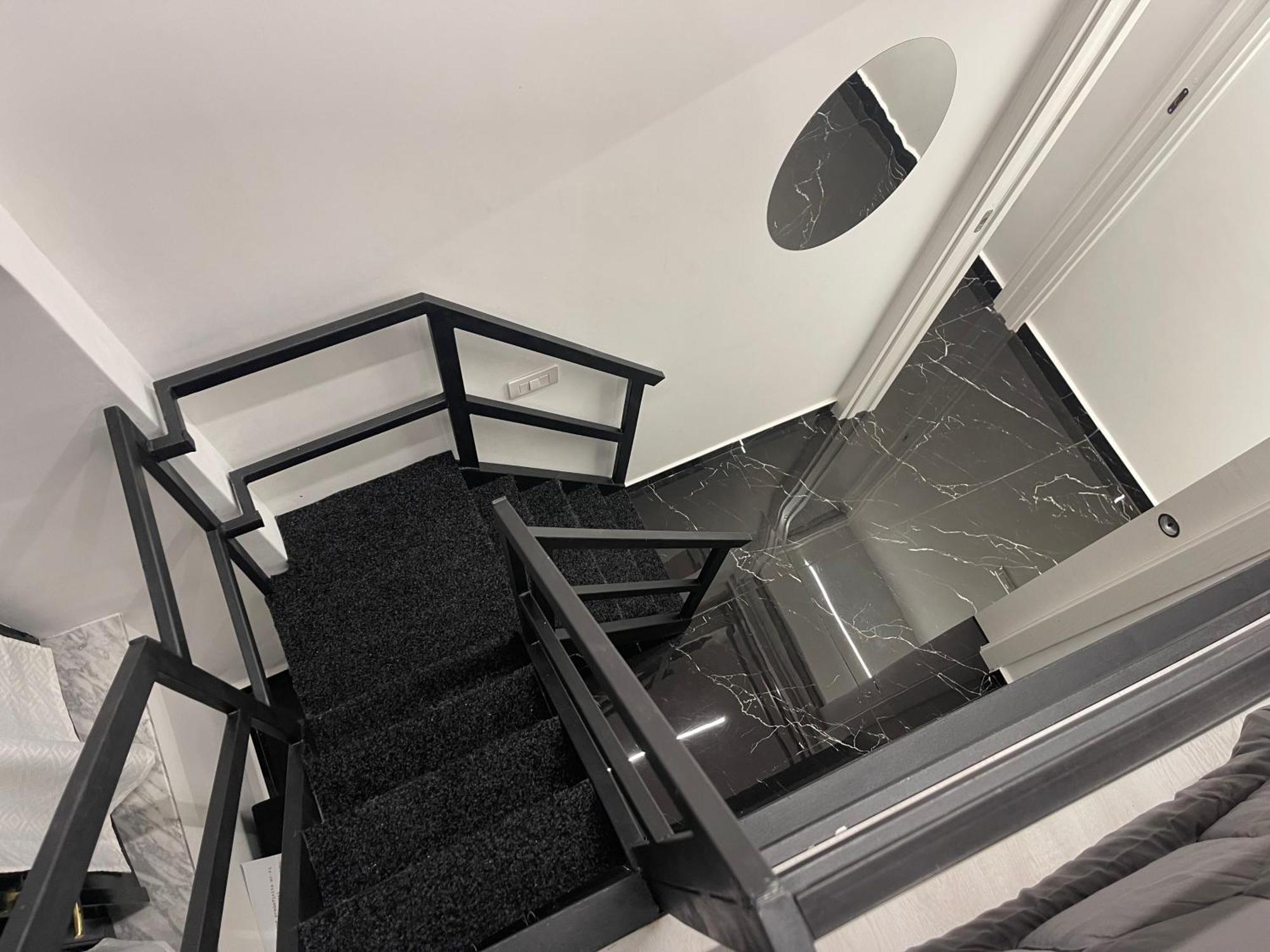 Lux House Naples Airport Hotel ภายนอก รูปภาพ