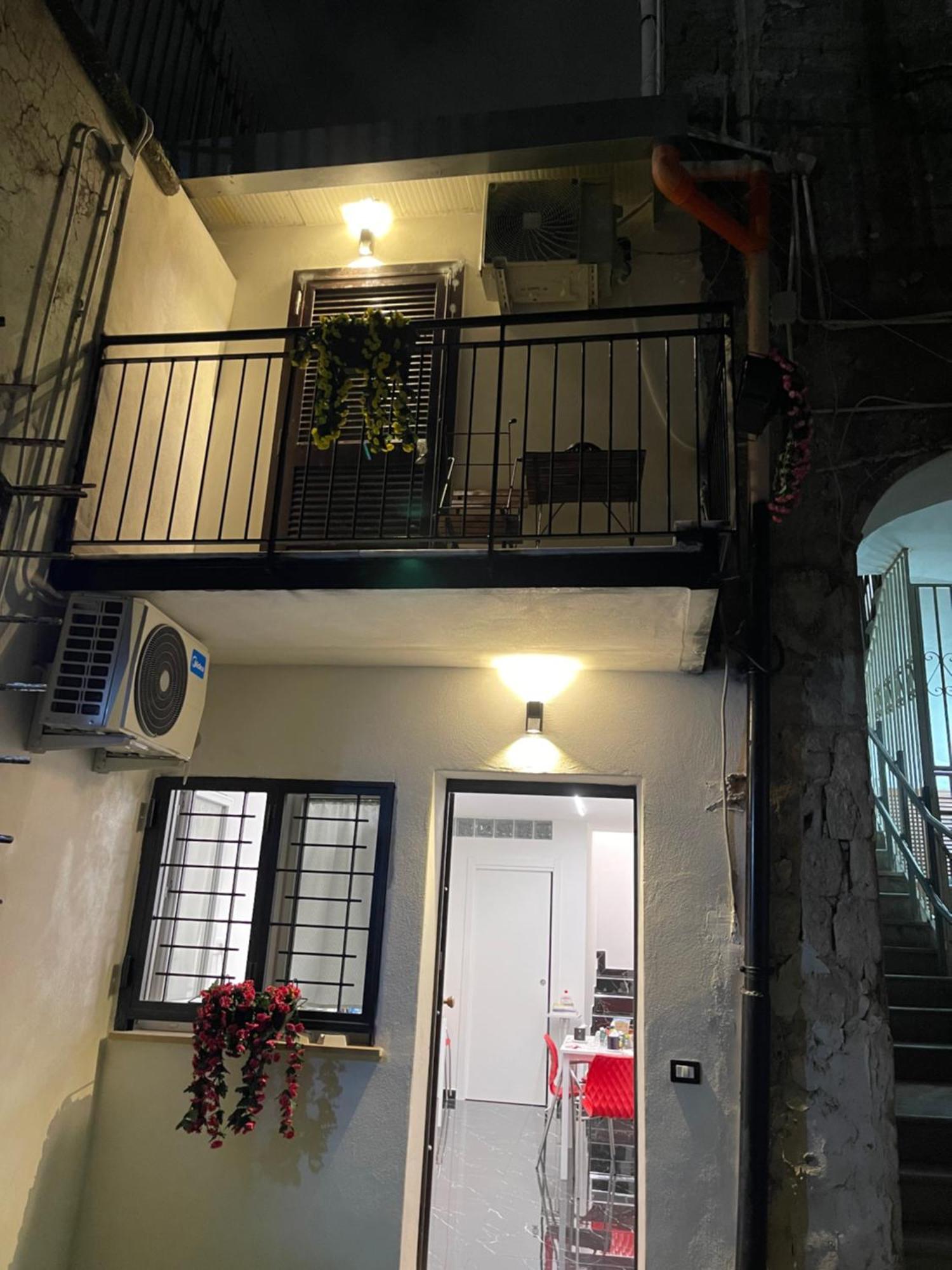 Lux House Naples Airport Hotel ภายนอก รูปภาพ