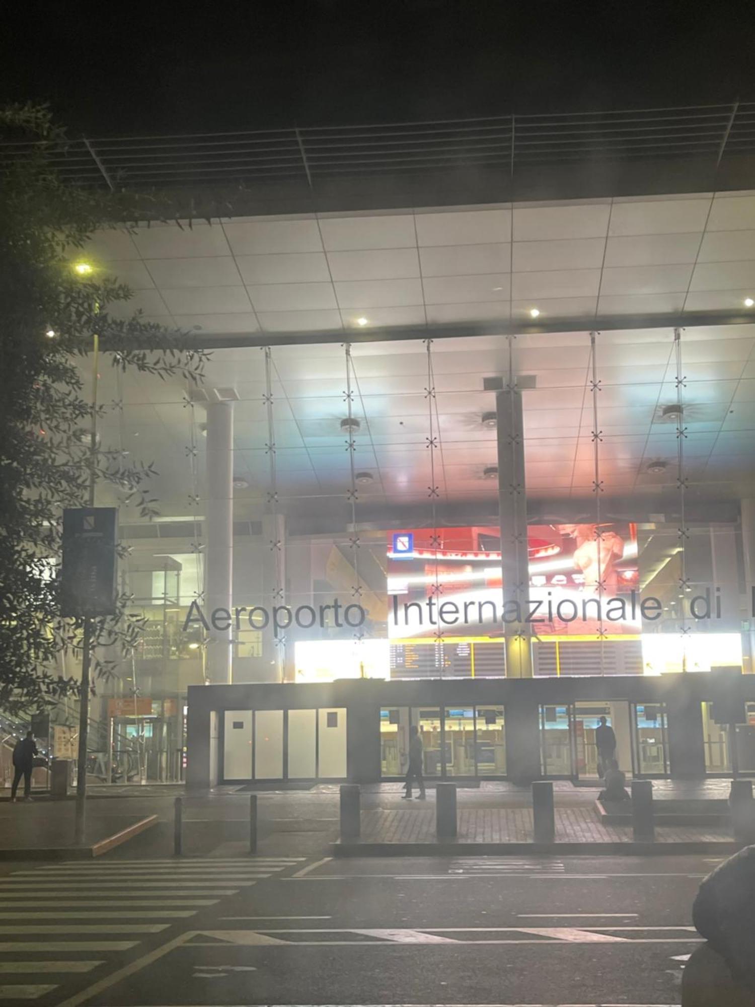 Lux House Naples Airport Hotel ภายนอก รูปภาพ